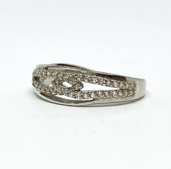 Sidabrinis žiedas su cirkoniais 17.5 dydis