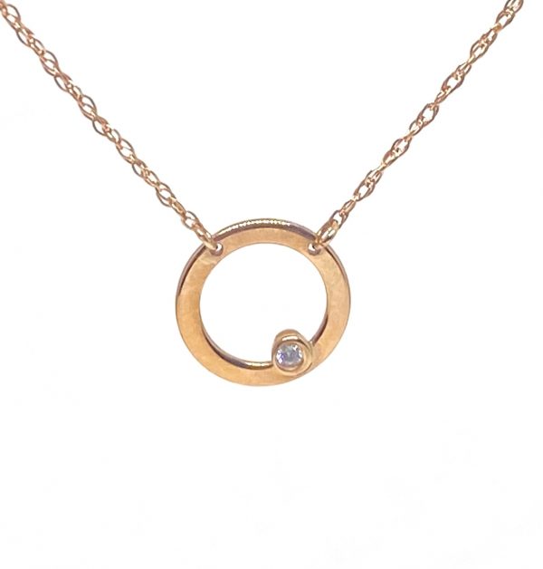 Auksinė grandinėlė su apvaliu pakabuku