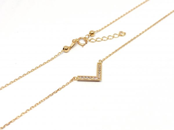 Auksinė grandinėlė su pakabuku