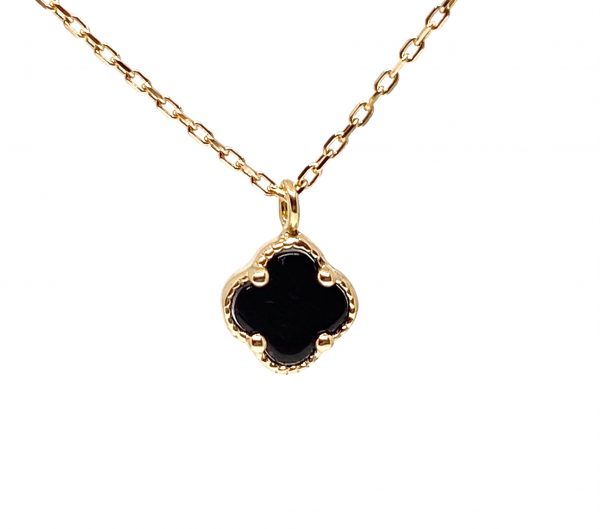 Auksinė grandinėlė su pakabuku