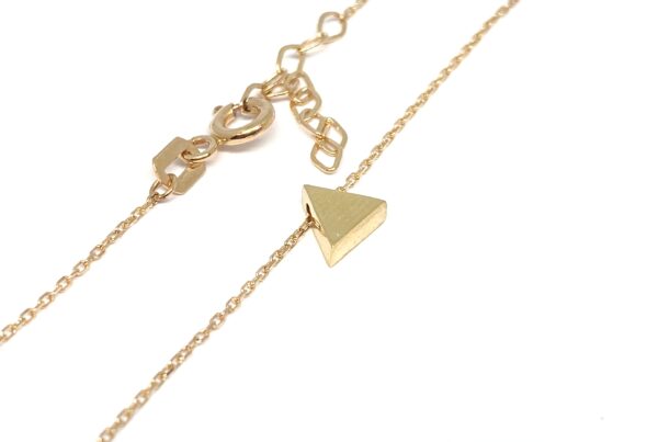 Auksinė grandinėlė su pakabuku trikampiu 42-45 cm